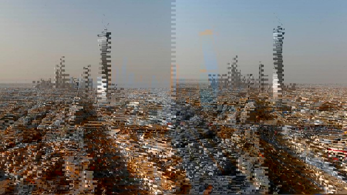 تقرير: اقتصاد السعودية سيسجل أداءً أفضل عام 2019 