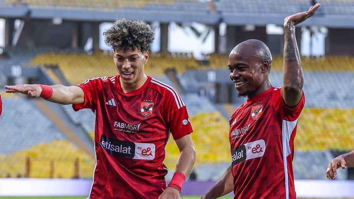 تطورات مثيرة.. نجم الأهلي المصري يتفق مع ناديه الجديد
