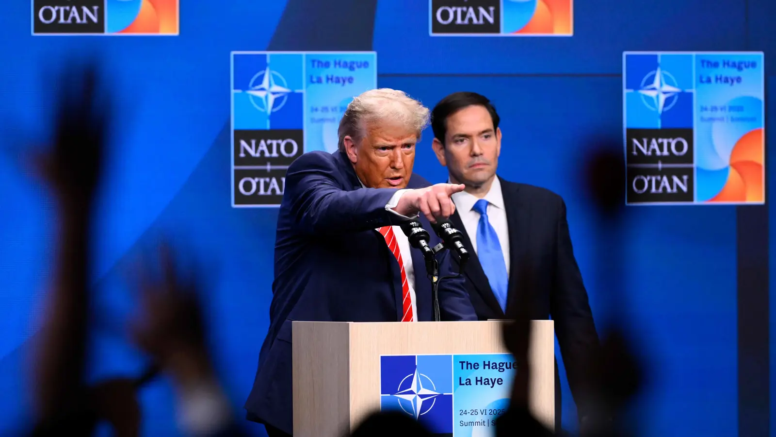 لو فيغارو: ترامب يُهيمن على قمة الناتو.. والحلفاء يرضخون