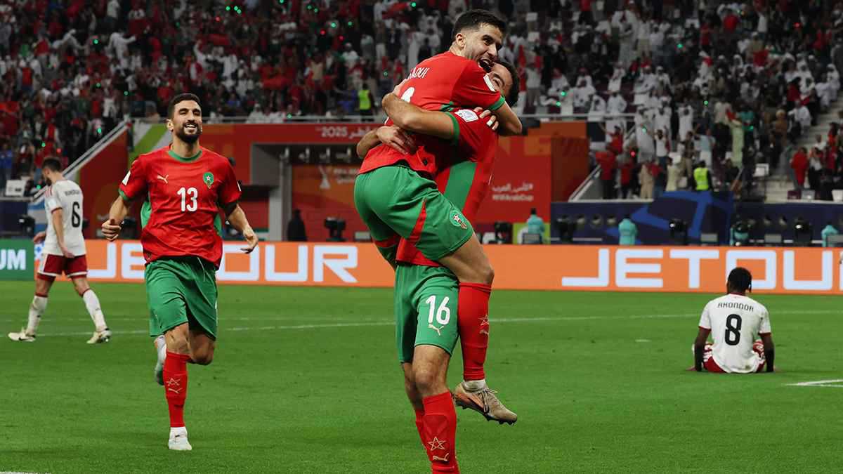 المغرب يتخطى الإمارات ويتأهل لنهائي كأس العرب (فيديو)
