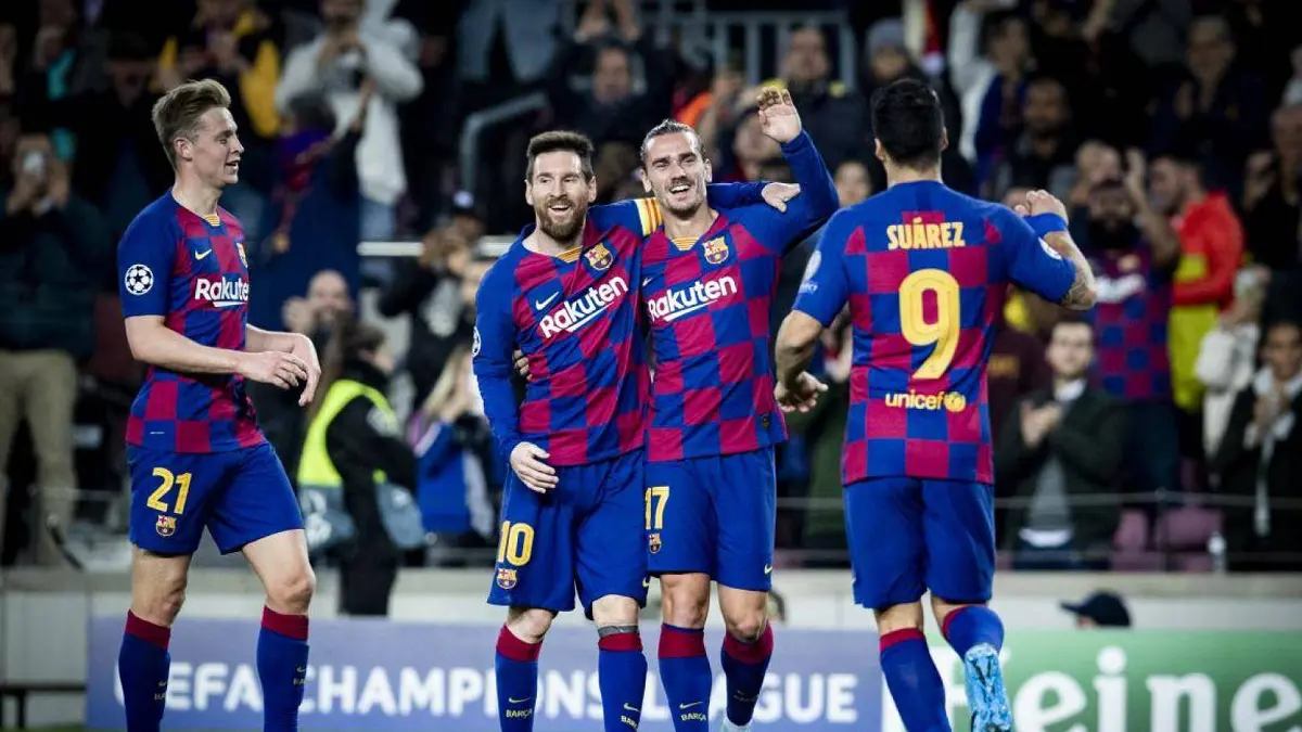 تسريب القميص الاحتياطي الرابع لنادي برشلونة الإسباني (صورة)