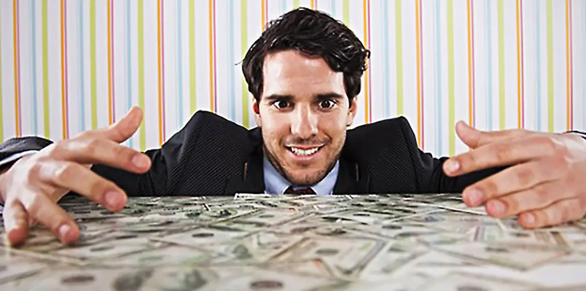 كيف تحول موظف سابق بشركة "تسلا" لمليونير؟