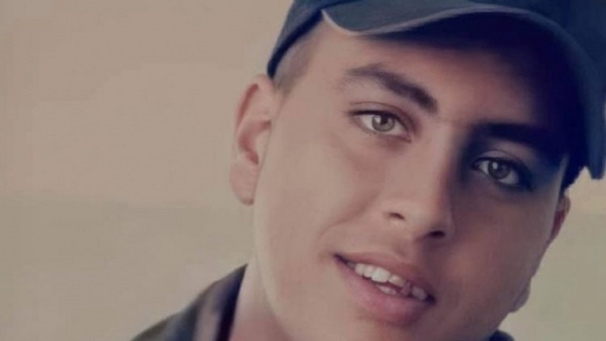 عائلة صالح فتى الزرقاء تستهجن الحكم ببراءة متهمين في قضية ابنهم