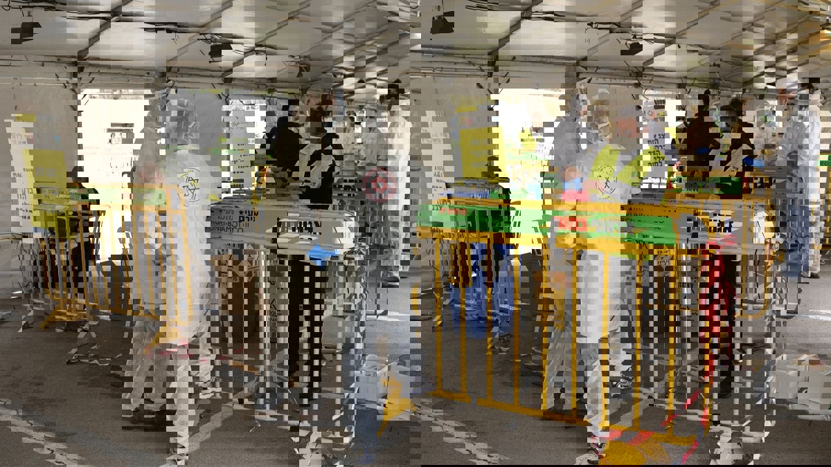 للحد من تفشي "كورونا" ..السلطات الإسرائيلية تمنع الابتعاد أكثر من 100 متر عن المنازل