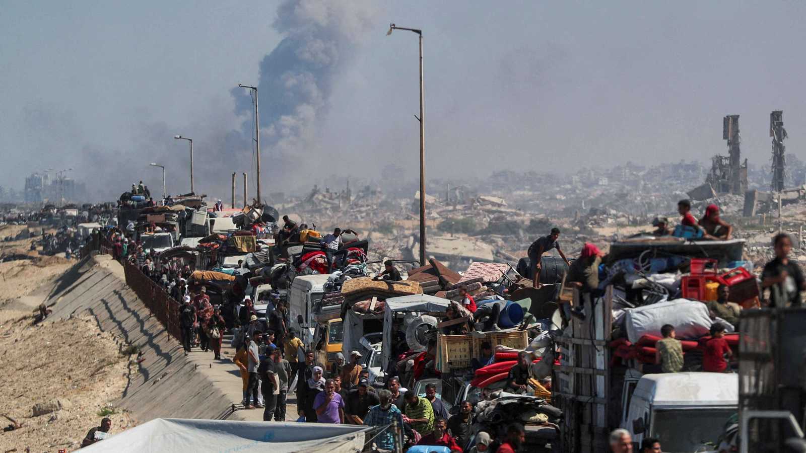 من رفح إلى جوهانسبرغ.. منظمة غامضة هجَّرت 153 غزيَّا لجنوب أفريقيا