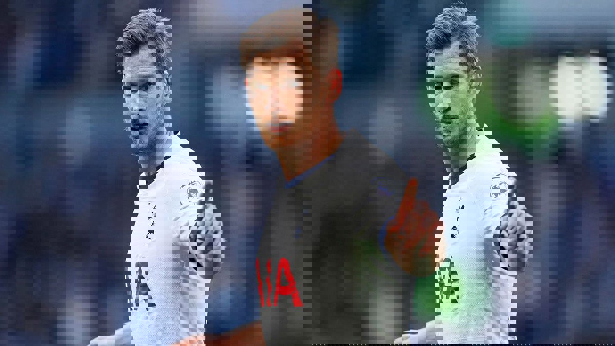 يان فيرتونخين يعلن رسميا رحيله عن توتنهام