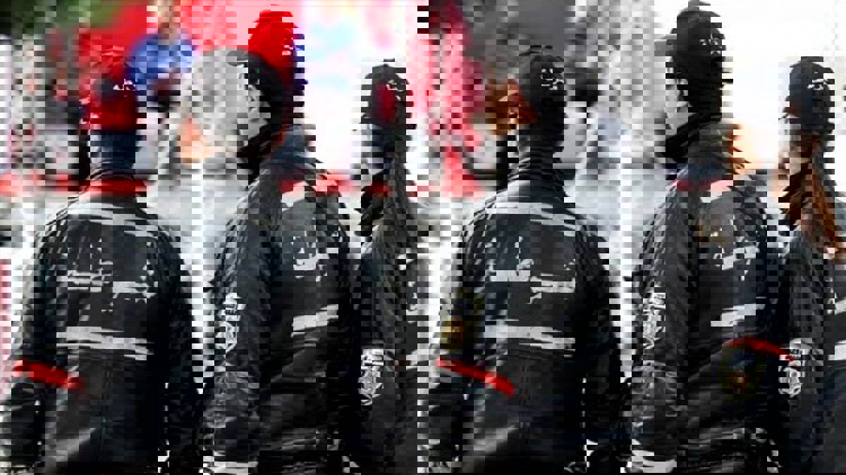 تونس.. شاب يقتل ابنة عمه طعنًا بالسكين ويغرق شقيقها في بركة ماء