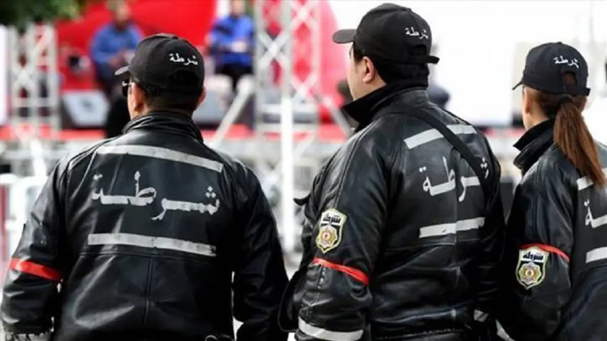 تونس.. شاب يقتل ابنة عمه طعنًا بالسكين ويغرق شقيقها في بركة ماء