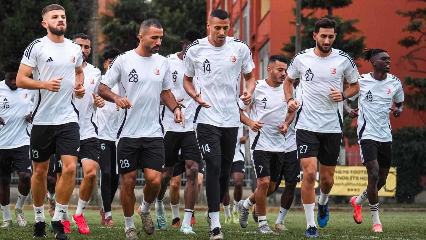 "طريد" الأهلي المصري يرحل إلى الدوري الليبي 