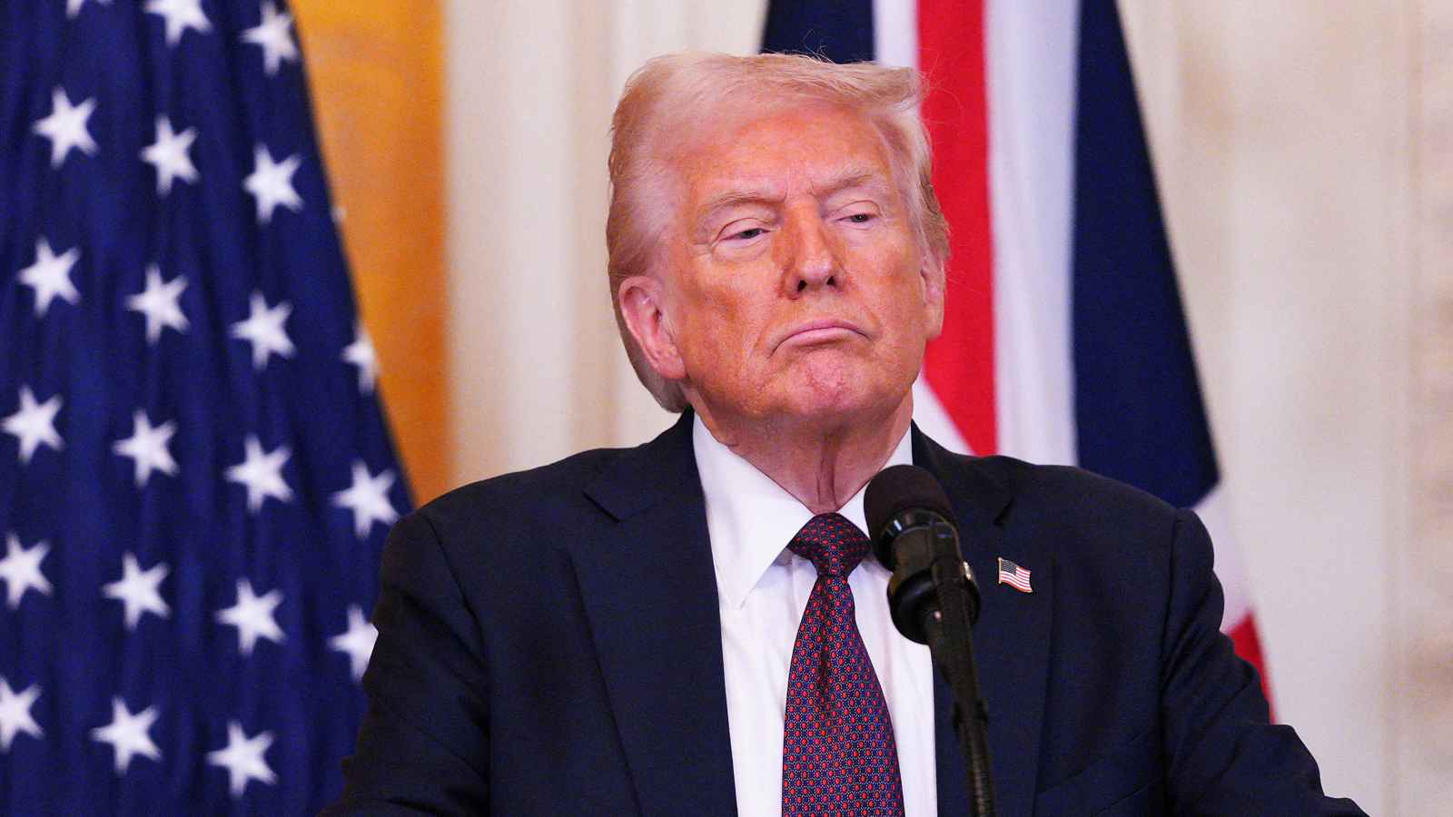 ترامب يؤكد تعويض دافعي الضرائب الأمريكيين عن دعم أوكرانيا