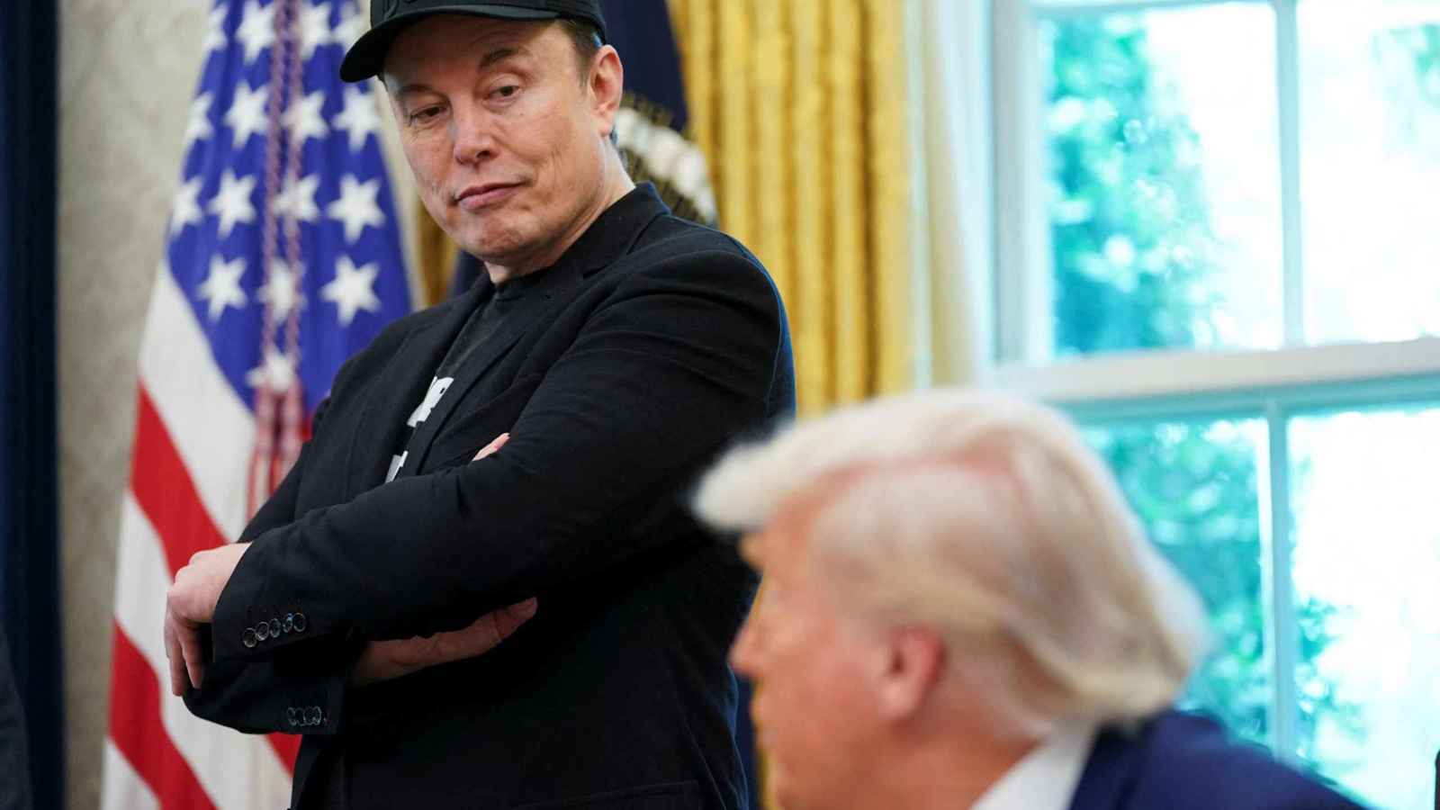 ماسك ينتقد ترامب في قضية "إبستين"