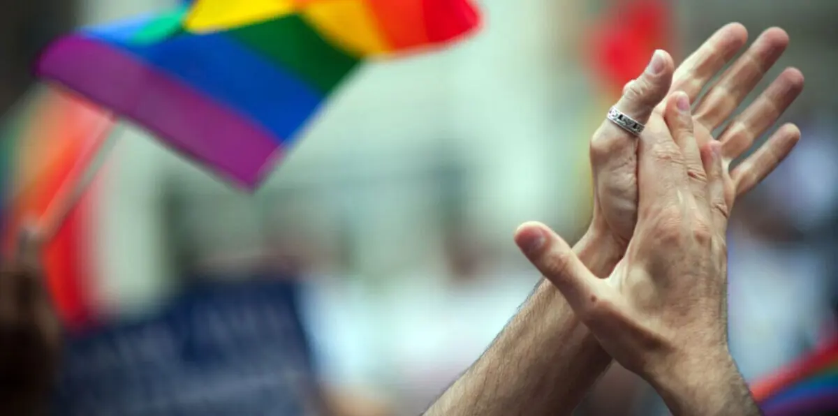 من الاكتئاب إلى الانتحار.. قصص صادمة لمتحولين جنسيًا في مصر