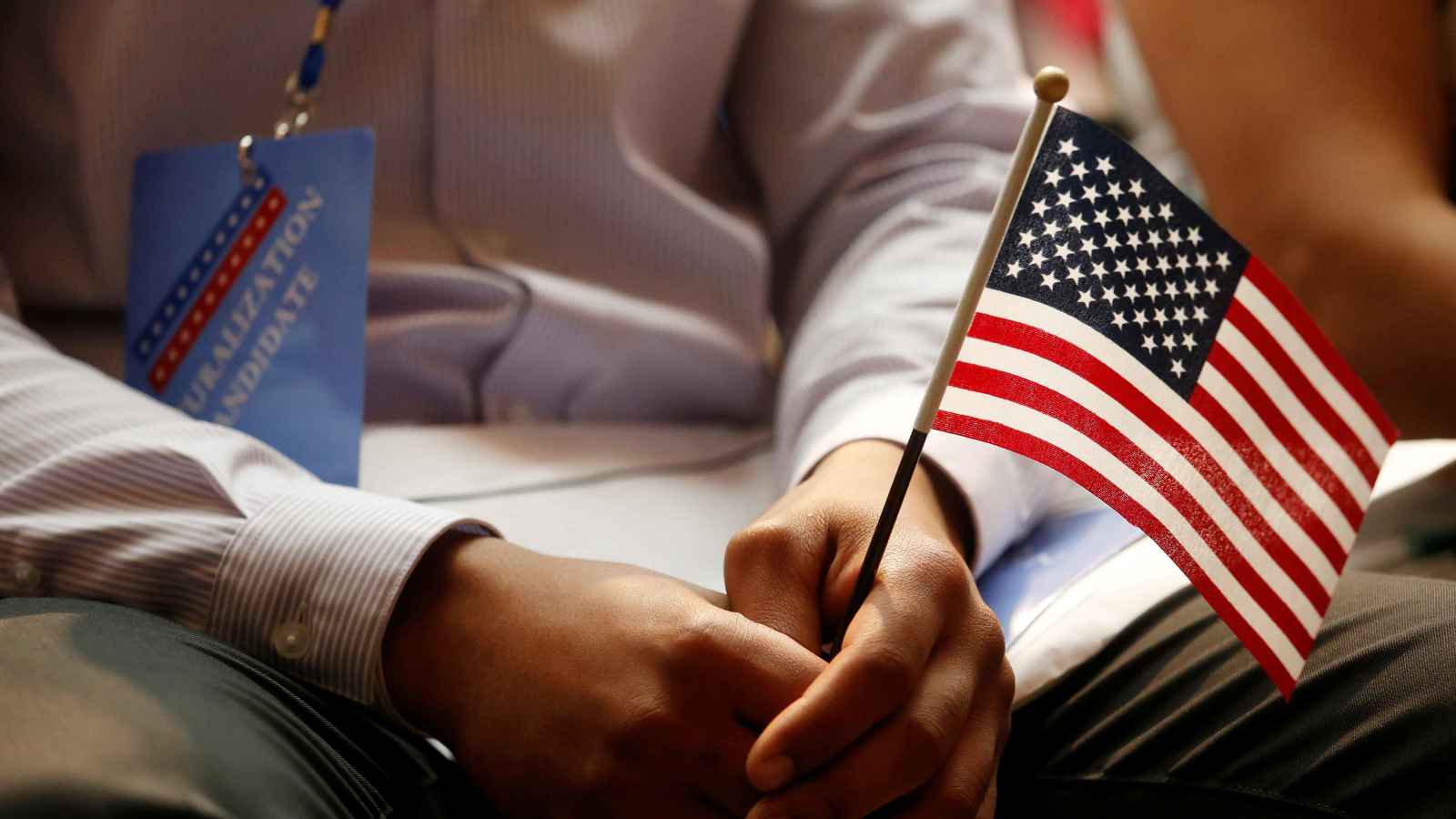 قرار قضائي يوقف برنامج بايدن لمساعدة المهاجرين غير الشرعيين