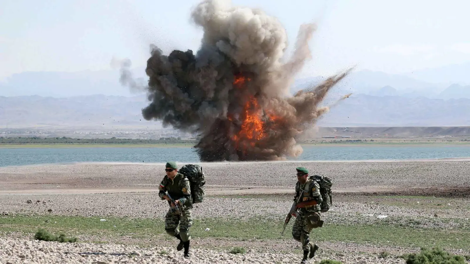 مقتل ضباط في الجيش الإيراني بهجوم إسرائيلي