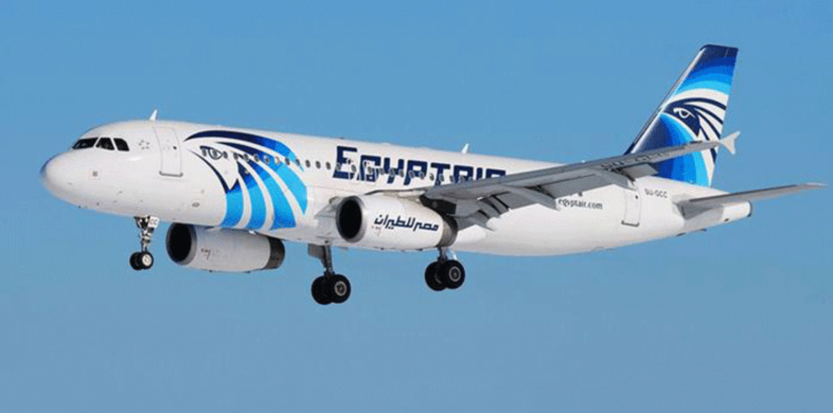 البدء بتسليم رفات ركاب الطائرة المصرية إلى ذويهم