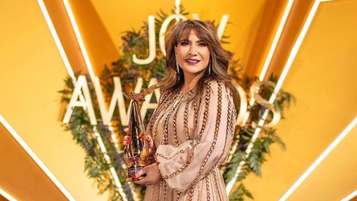 هكذا ردت هدى حسين على شائعات سحب الجنسية الكويتية (فيديو)