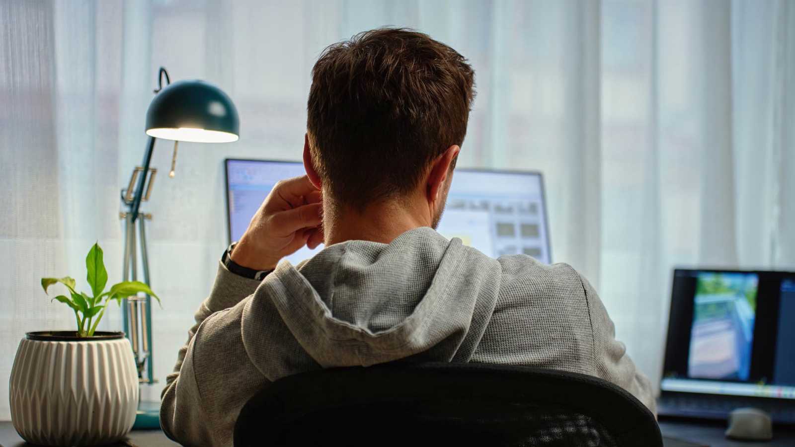 3 عادات بعد العمل تحسّن صحتك النفسية والجسدية