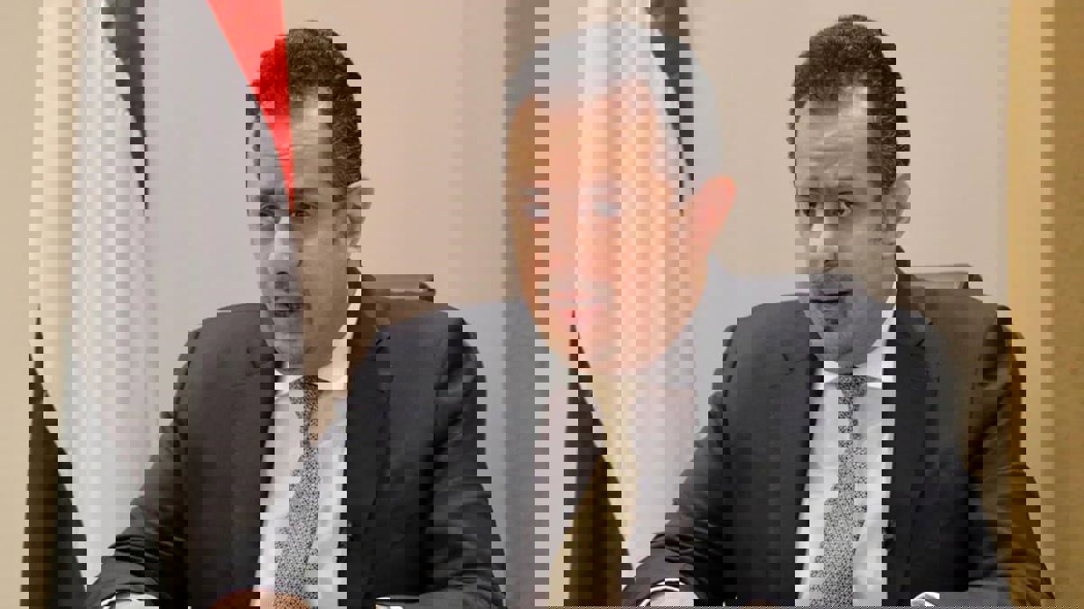 أزمات متراكمة على طاولة حكومة عبدالملك.. ماذا بعد الزيارة المفاجئة إلى شبوة؟