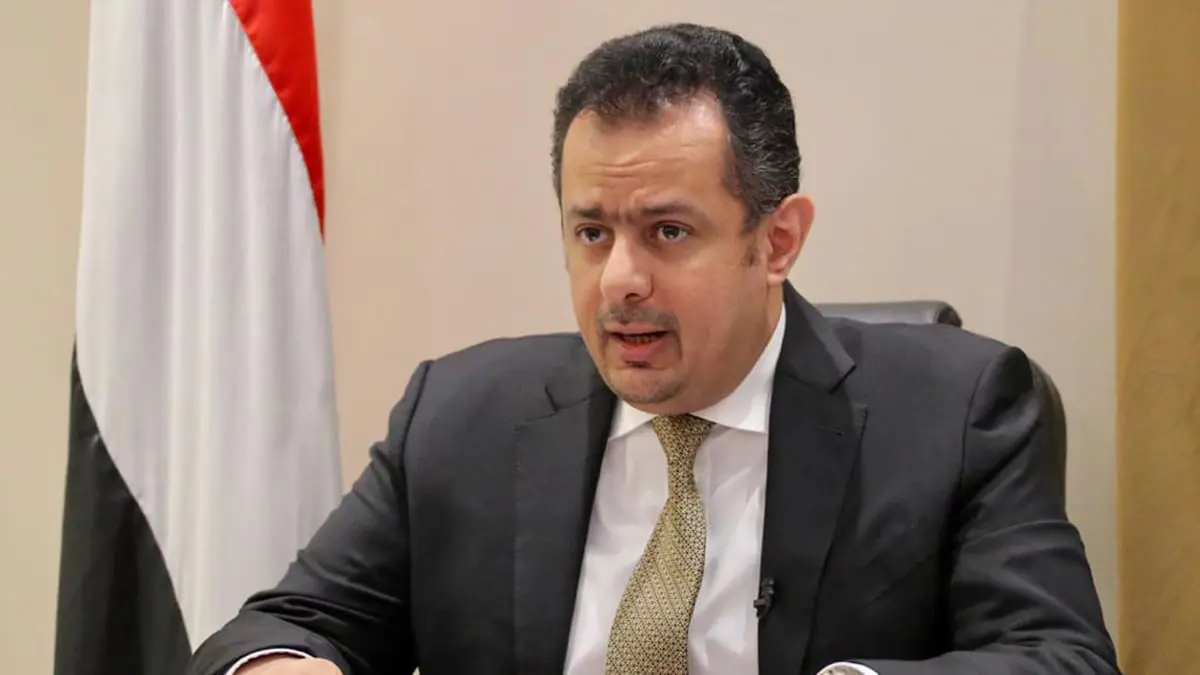 أزمات متراكمة على طاولة حكومة عبدالملك.. ماذا بعد الزيارة المفاجئة إلى شبوة؟