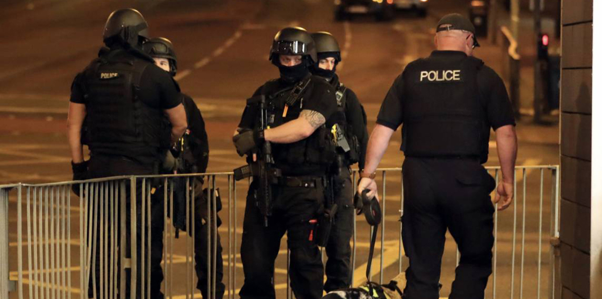 الشرطة البريطانية تعتقل 3 أشخاص على صلة بتفجير مانشستر