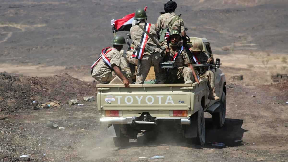 اليمن.. مقتل جنديين وعناصر حوثية باشتباكات في الجوف