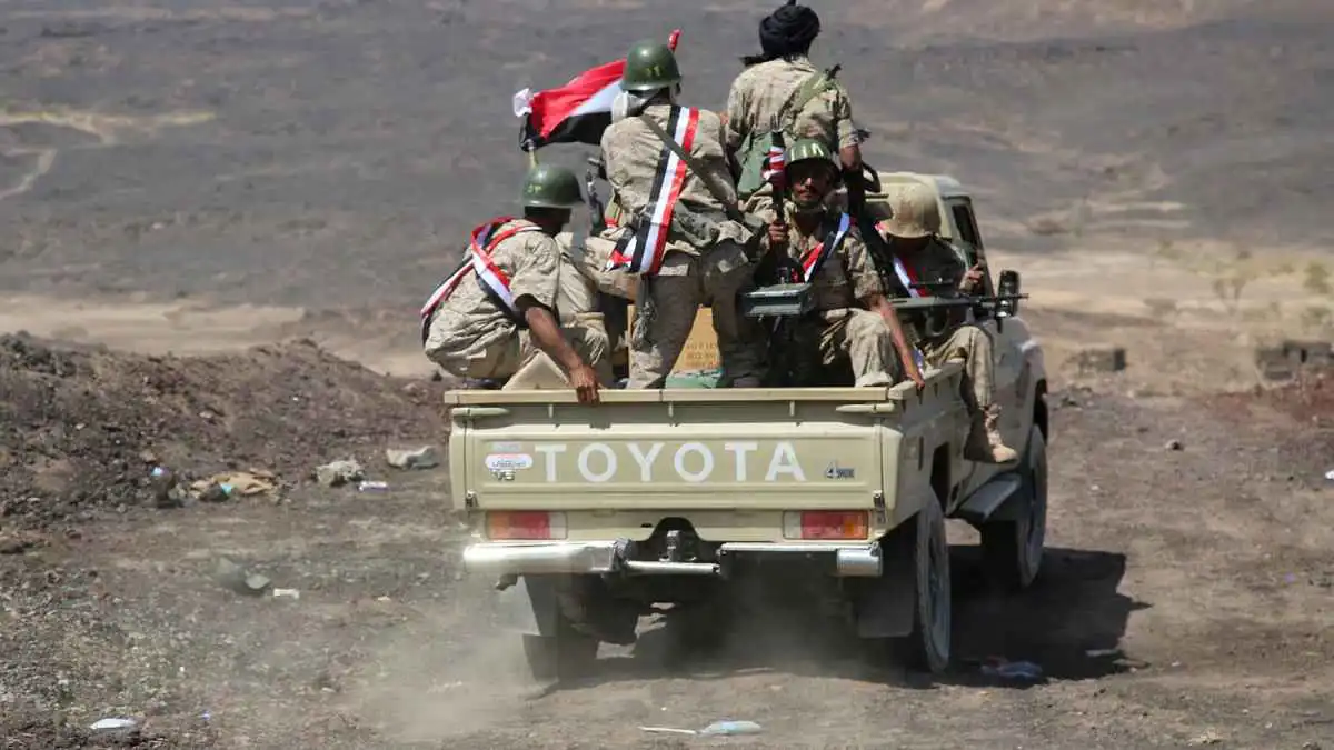 اليمن.. مقتل جنديين وعناصر حوثية باشتباكات في الجوف