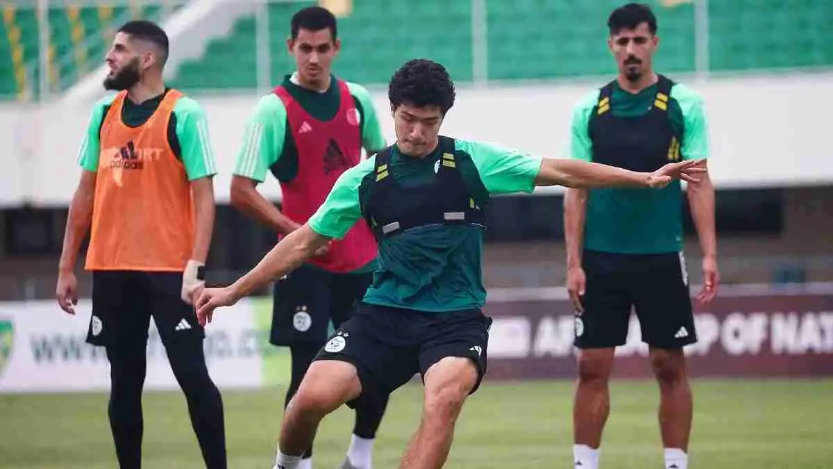 سبب استبعاد نجم هيرتا برلين من معسكر منتخب الجزائر