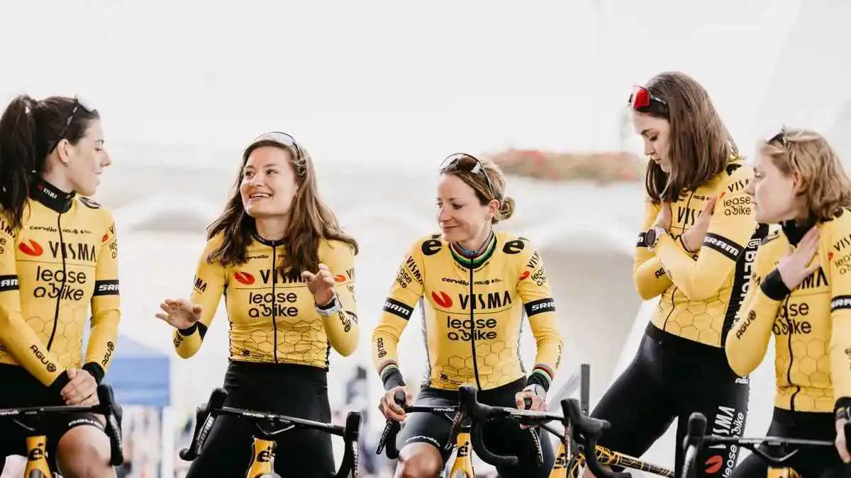 الاتحاد الدولي للدراجات يستبعد عددا من الفرق من سباق روماندي للسيدات