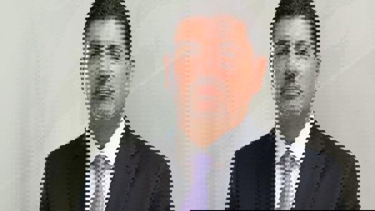 بعد اعتزال سعد للسياسة.. بهاء الحريري يعلن مواصلة "مسيرة الشهيد رفيق"