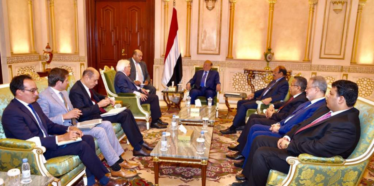 هادي يبحث مع المبعوث الأممي جهود السلام وإنهاء الحرب في اليمن