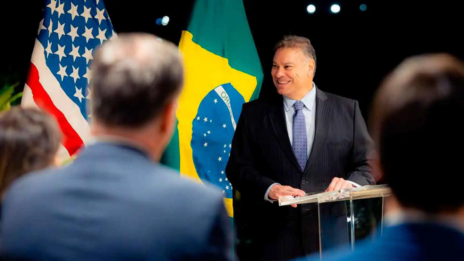 مقابل إلغاء الرسوم الجمركية.. واشنطن تسعى لتأمين المعادن النادرة من البرازيل