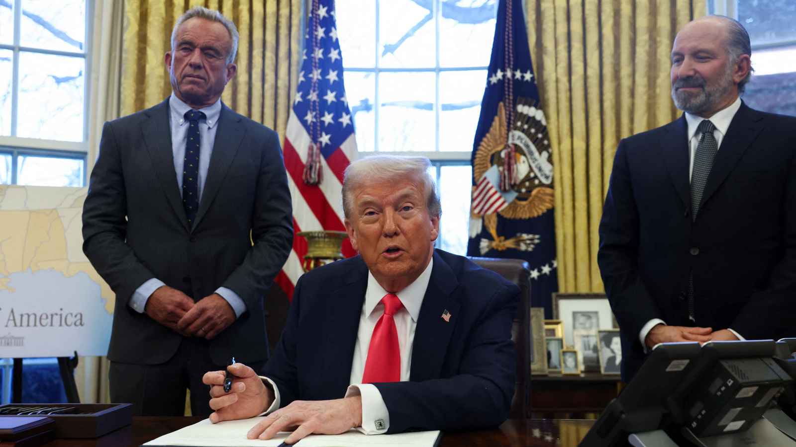 بعد أوكرانيا.. ترامب يخطط لـ"صفقة معادن" مع روسيا