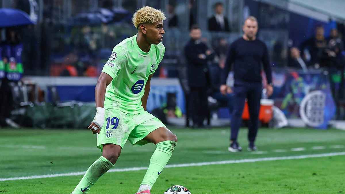 ديكو يرد على تقارير طلب لامين يامال أعلى أجر في برشلونة