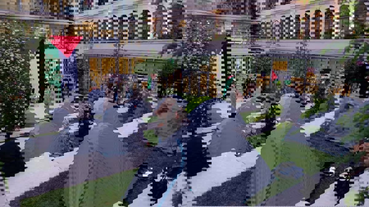 الشرطة تخلي موقعا جامعيا في باريس خلال تجمع مؤيد للفلسطينيين