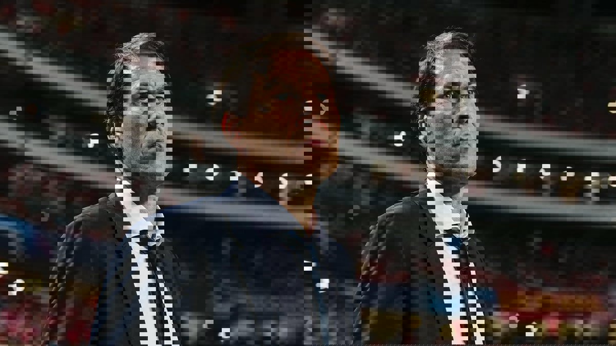 مسلي آل معمر رئيس نادي النصر مع رودي غارسيا في باريس (شاهد)