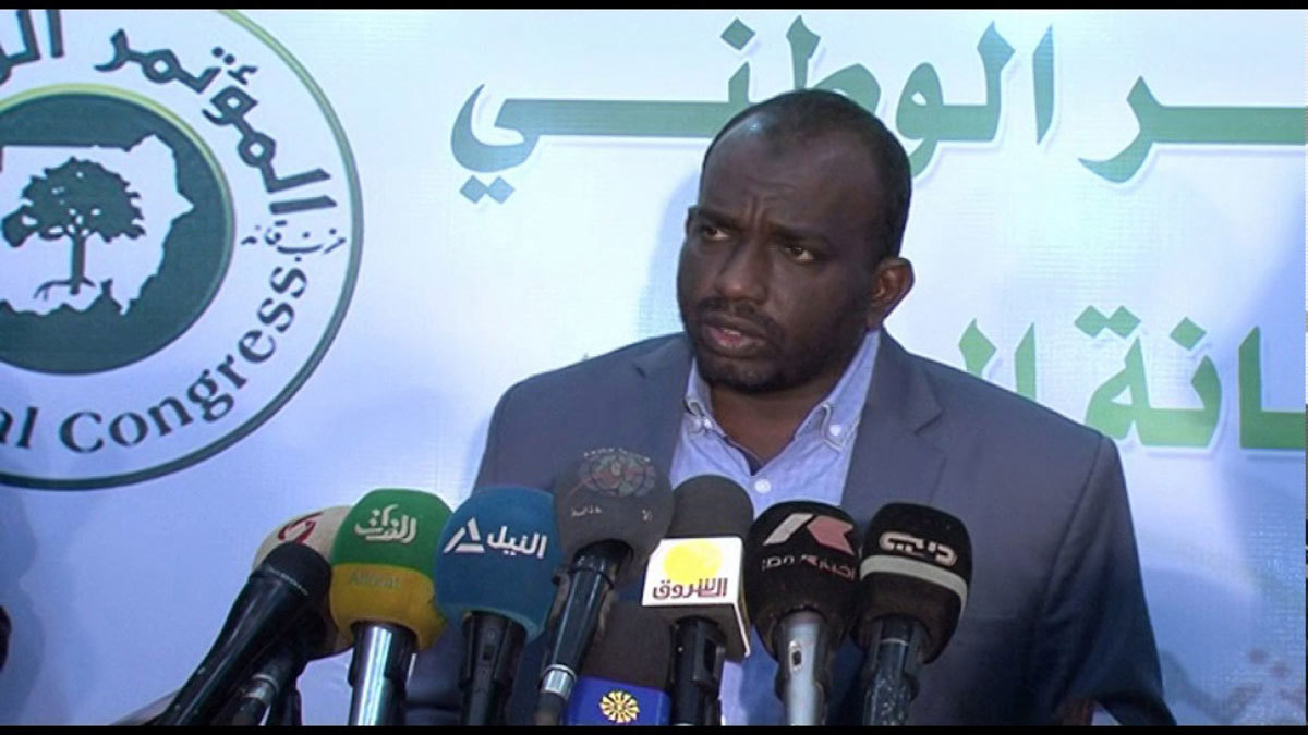 السودان يتهم اليساريين بتأجيج الاحتجاجات.. ويحذر من "استهداف ممنهج" للأطباء والأطفال