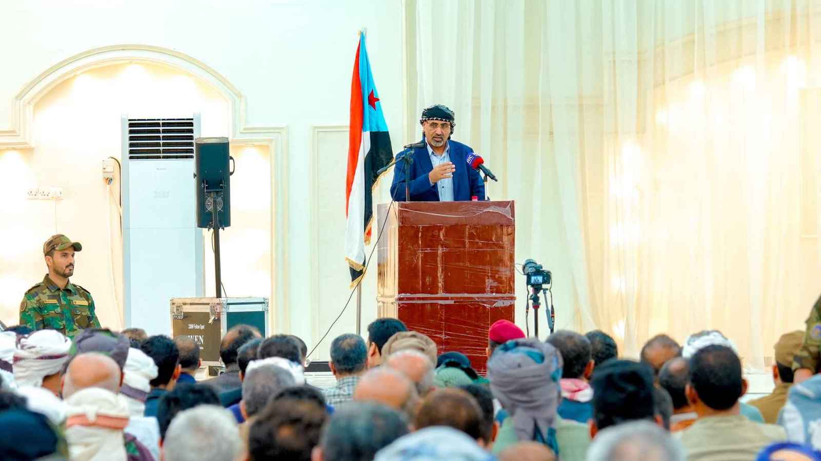 بعد قرار واشنطن.. الزبيدي: ميليشيا الحوثي تعيش حالة "هيستيرية"