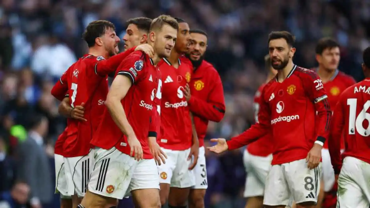 ليس مبيومو.. أكثر لاعب أبهر جمهور مانشستر يونايتد ضد توتنهام