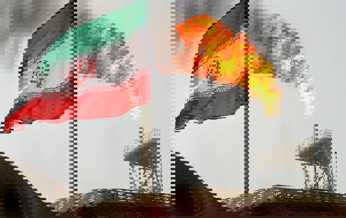 مرتبطون بخامنئي.. الكشف عن فساد كبار مسؤولي قطاع النفط في إيران