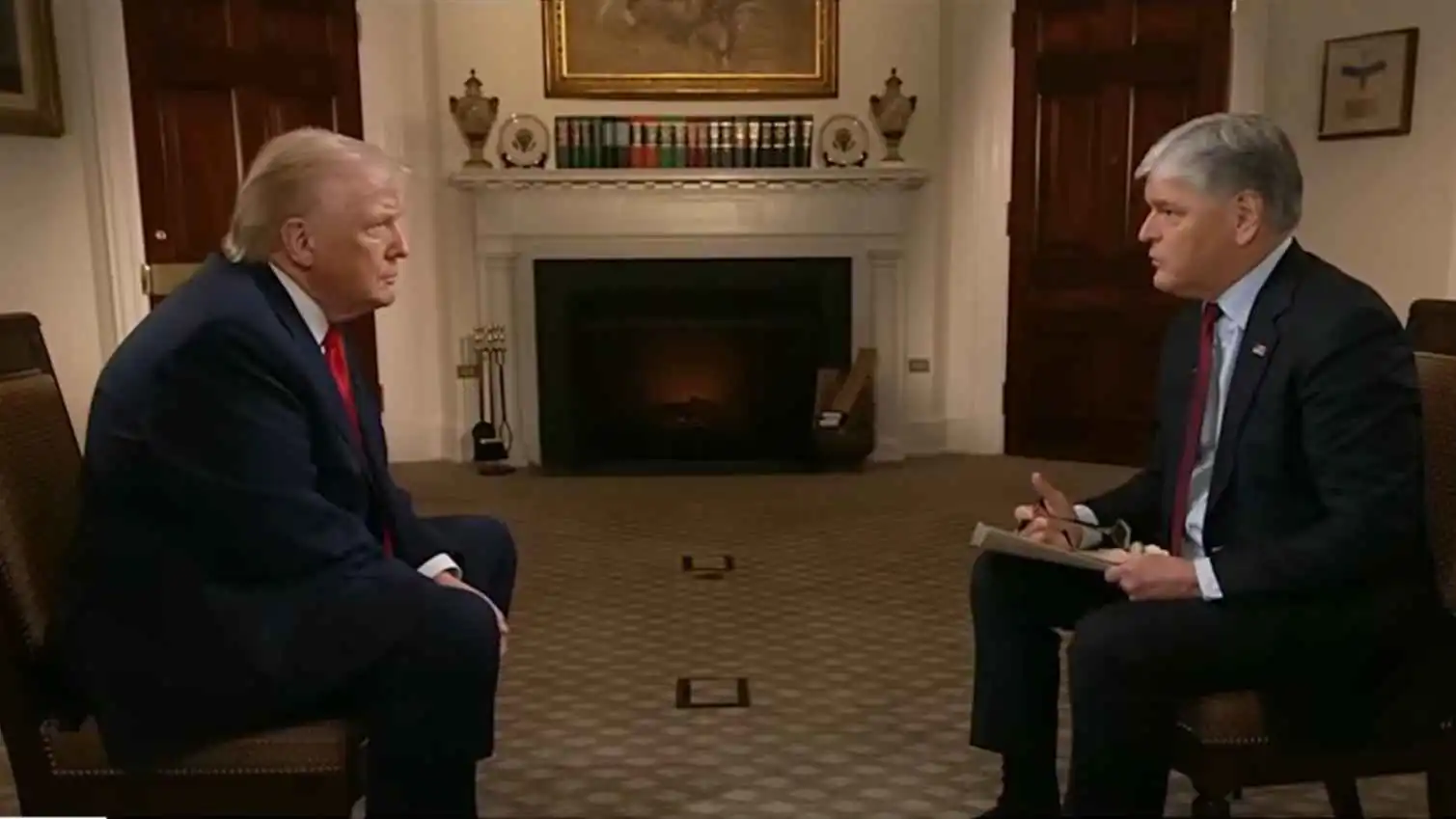 "رسائل تصعيد".. ترامب يهدد بتوجيه "ضربة قوية" لإيران (فيديو)