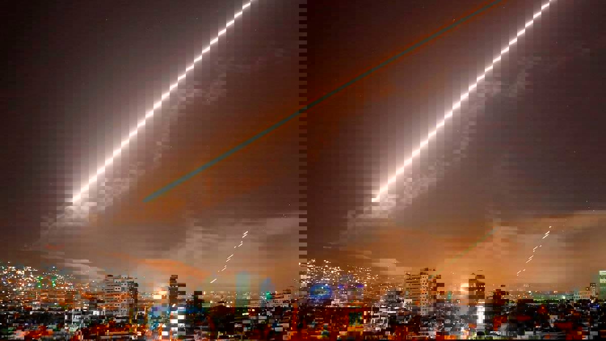 سوريا تعلن تصديها لـ"عدوان إسرائيلي" في محيط دمشق (فيديو)