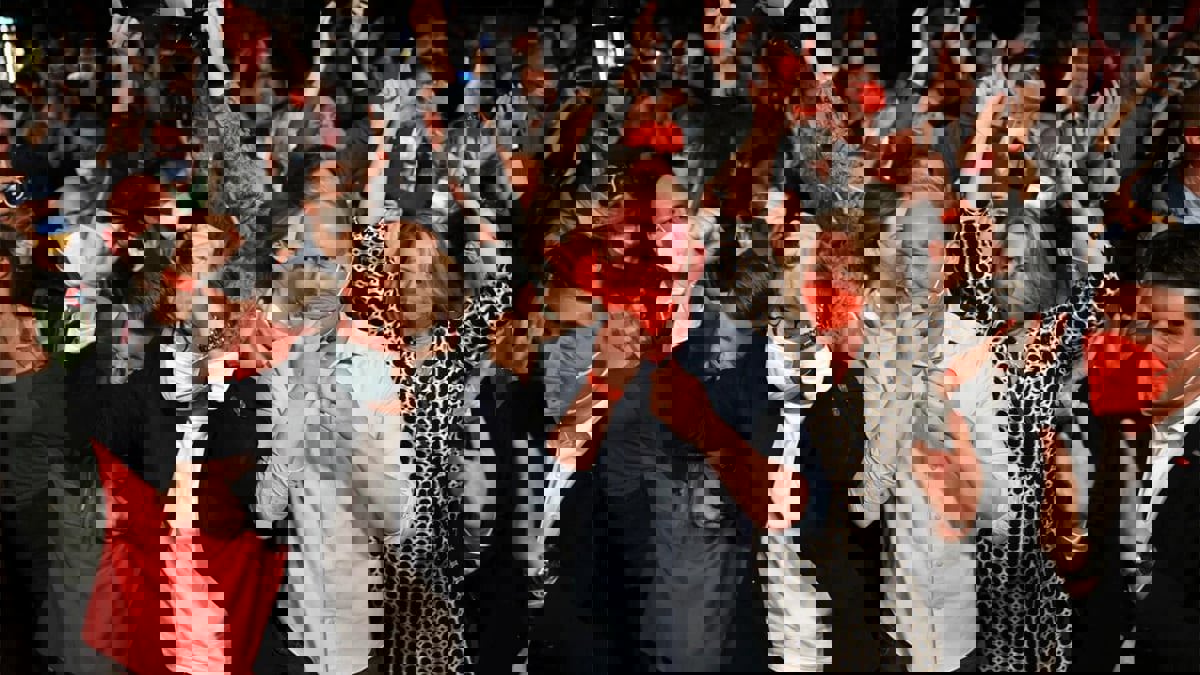 حزب شولتس يتصدر نتائج أول اقتراع محلي منذ توليه السلطة