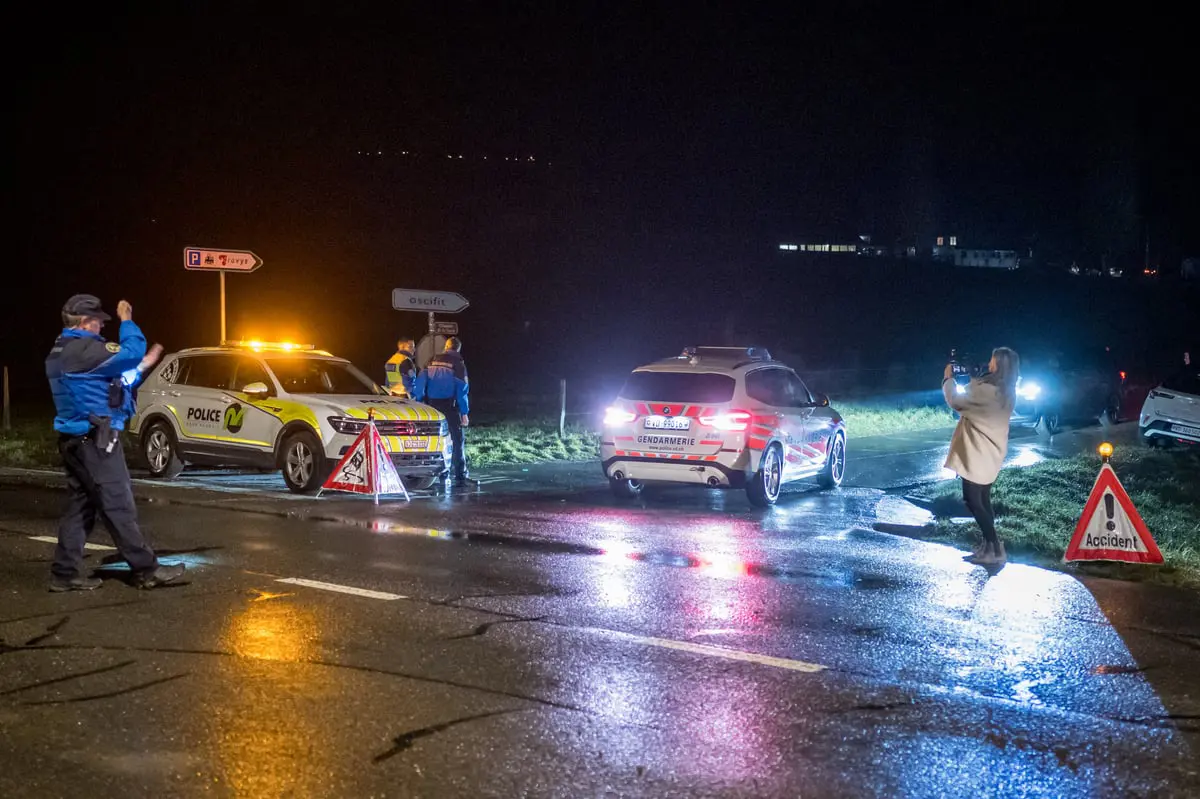 الشرطة السويسرية تقتل إيرانيًا احتجز 15 رهينة داخل قطار