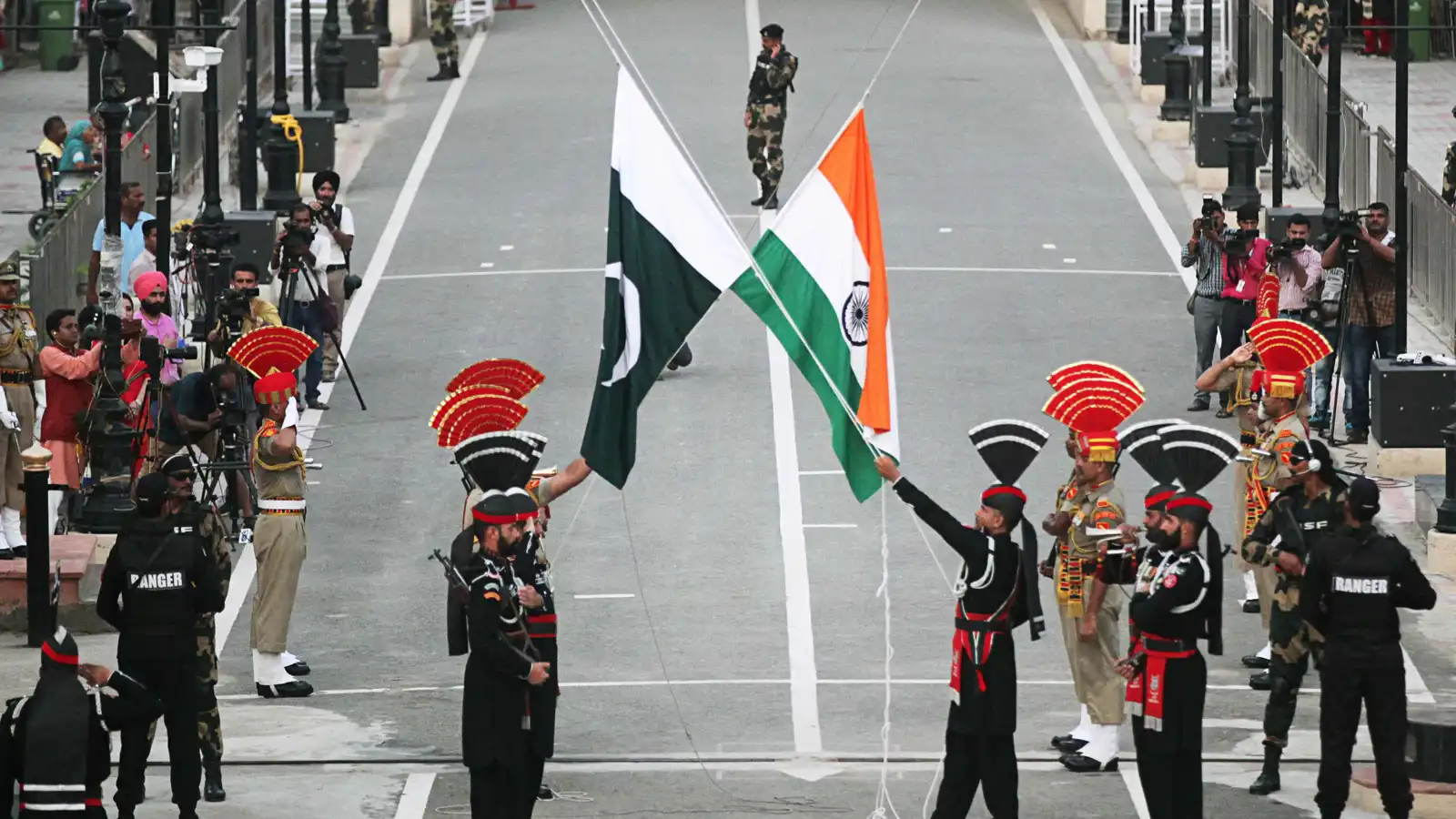 "سيندور" تفضح الخلل.. باكستان تندفع نحو "ثالوث نووي" أكثر خطورة