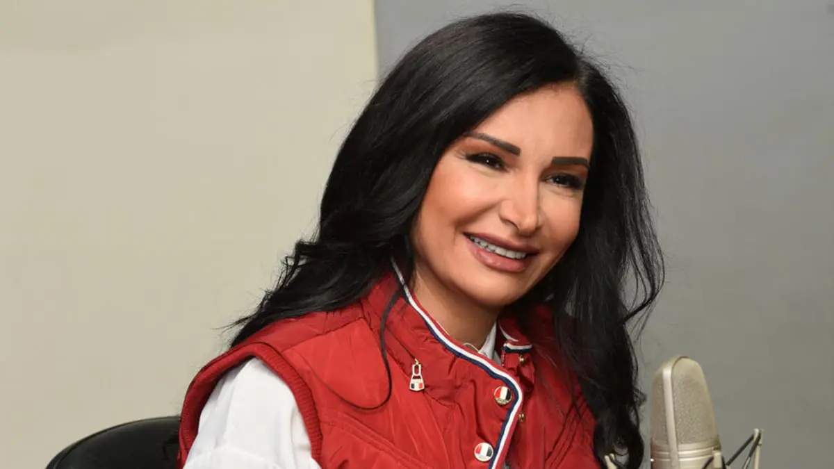 مخرجة "كسر عضم" ترد على اتهامات فؤاد حميرة