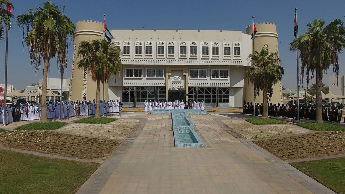 حل مؤسسة المناطق الاقتصادية ونقل أصولها إلى أبوظبي للموانئ