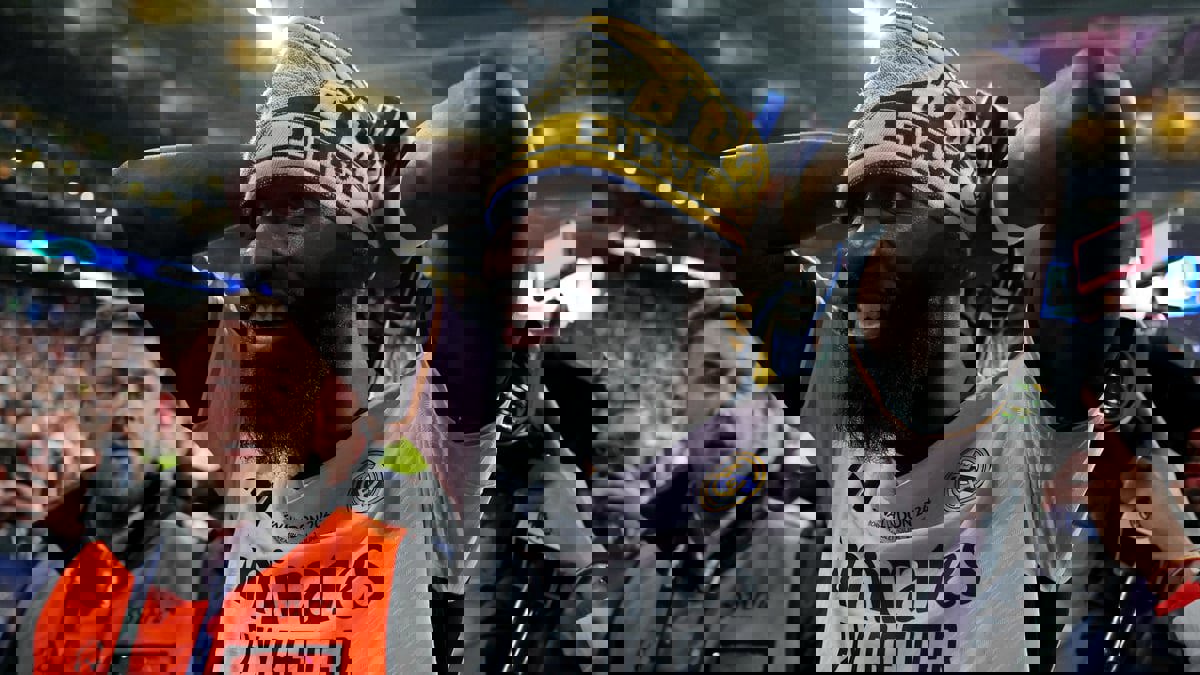 ليس ألمانيا.. تصرف رائع من نجم ريال مدريد تجاه موطنه الأصلي (فيديو)