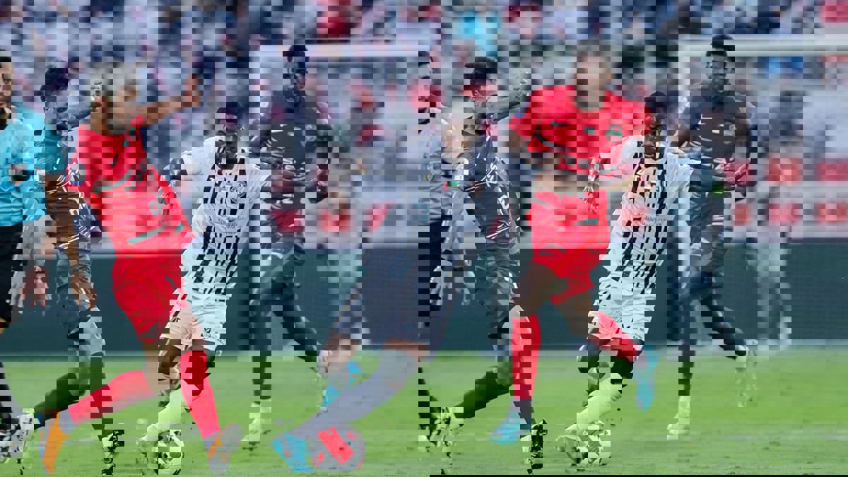 الموعد والقنوات الناقلة والتشكيل المتوقع لمباراة الجزيرة وشباب الأهلي في كأس رابطة المحترفين