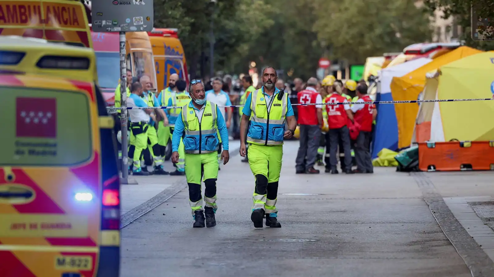 انهيار مبنى قيد الترميم في مدريد يسفر عن قتيلين ومفقودين