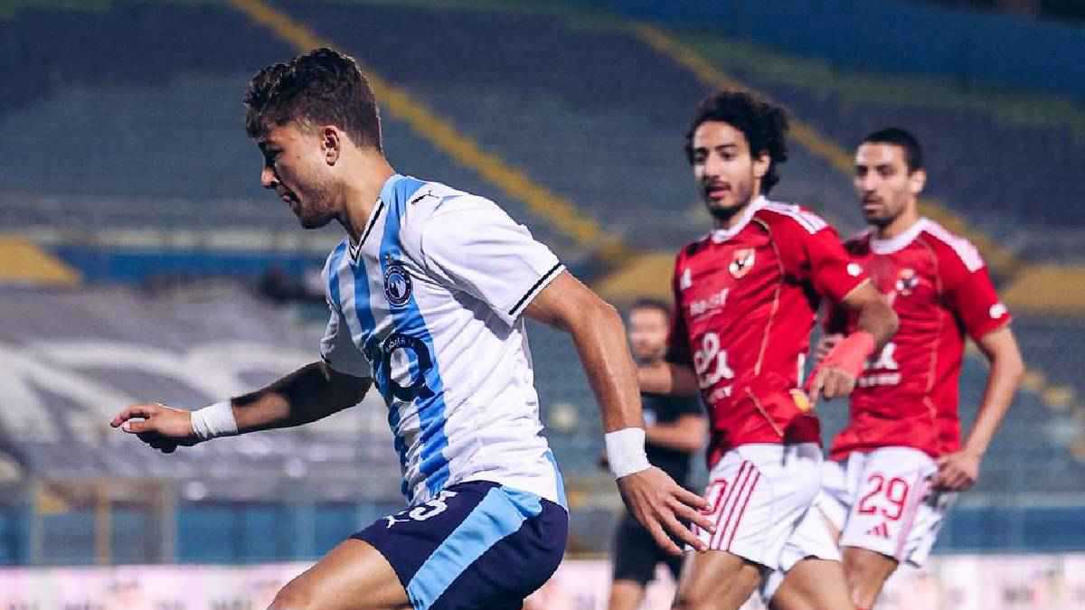 نجم الأهلي المصري يغيب عن لقاء الزمالك 